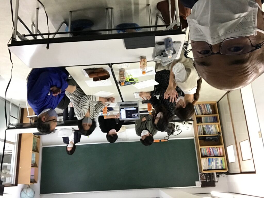 設計課ミーティング 写真